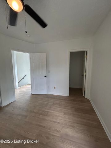 418 W Dr W. J. Hodge St, Louisville, KY 40203