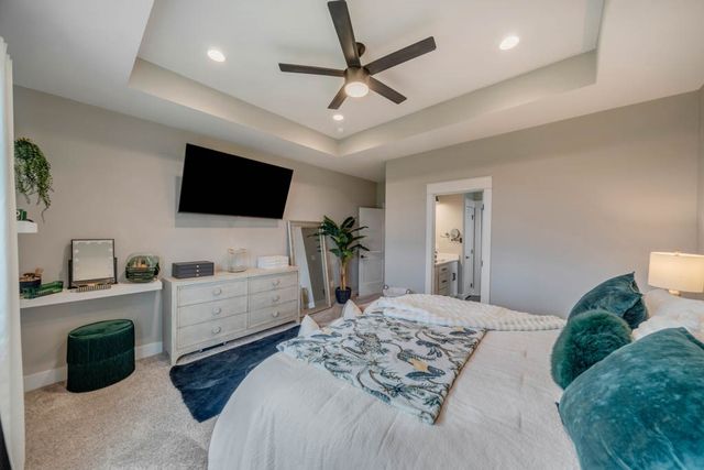 1108 NE Forest Ridge Court, Ankeny, IA 50021