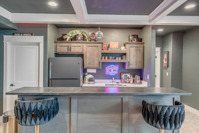 1108 NE Forest Ridge Court, Ankeny, IA 50021