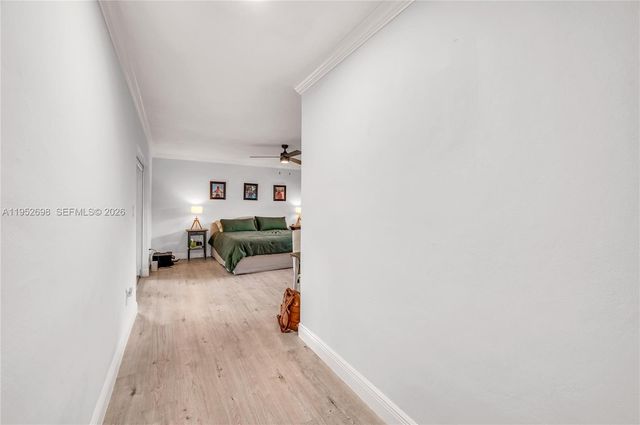 15930 SW 90th Ave, Palmetto Bay, FL 33157