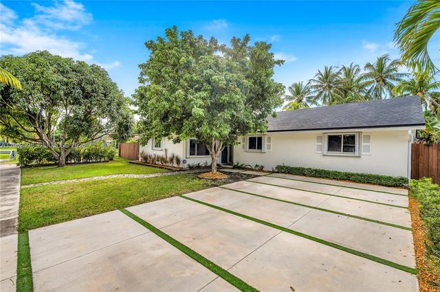 15930 SW 90th Ave, Palmetto Bay, FL 33157