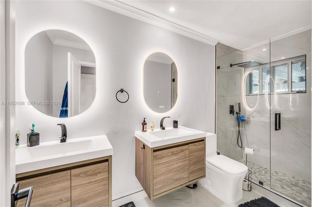 15930 SW 90th Ave, Palmetto Bay, FL 33157