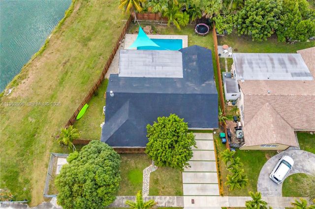 15930 SW 90th Ave, Palmetto Bay, FL 33157