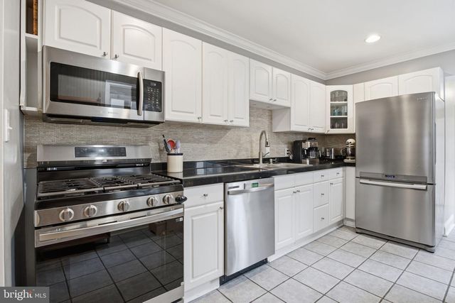 2113 BANK ST, Baltimore, MD 21231