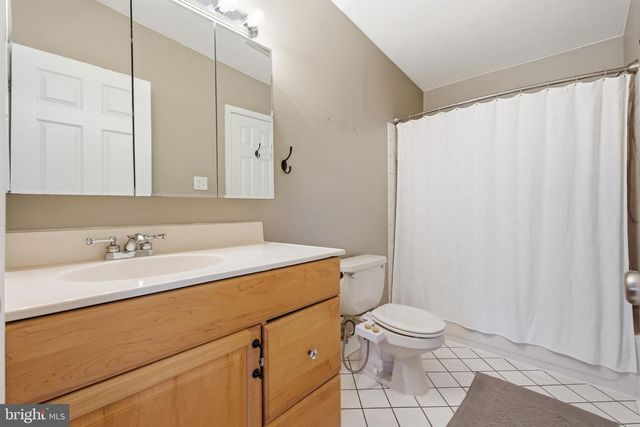 2113 BANK ST, Baltimore, MD 21231