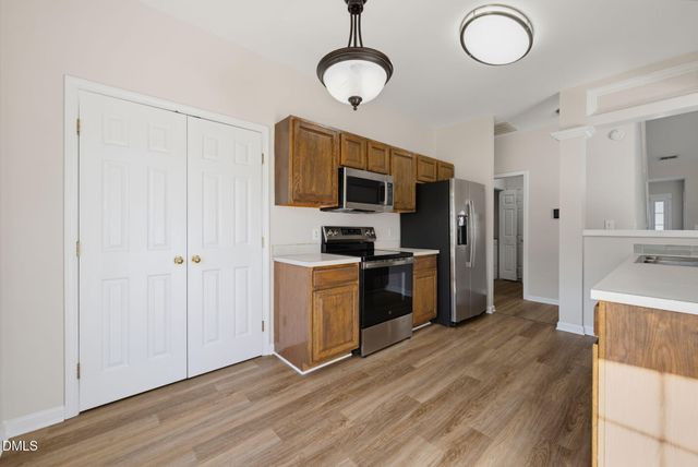 805 Nightshade Way, Raleigh, NC 27610