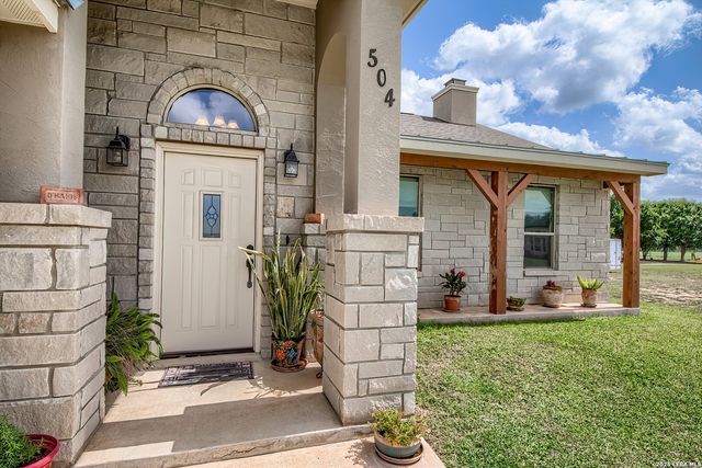 504 34th Street, Hondo, TX 78861