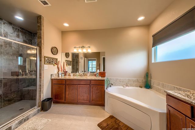 504 34th Street, Hondo, TX 78861