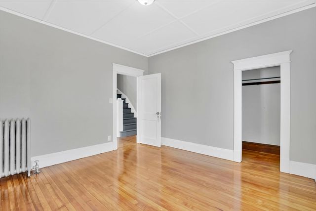 11 Ina St, Springfield, MA 01109