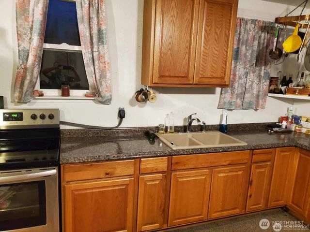 274154 Highway 101, Sequim, WA 98382