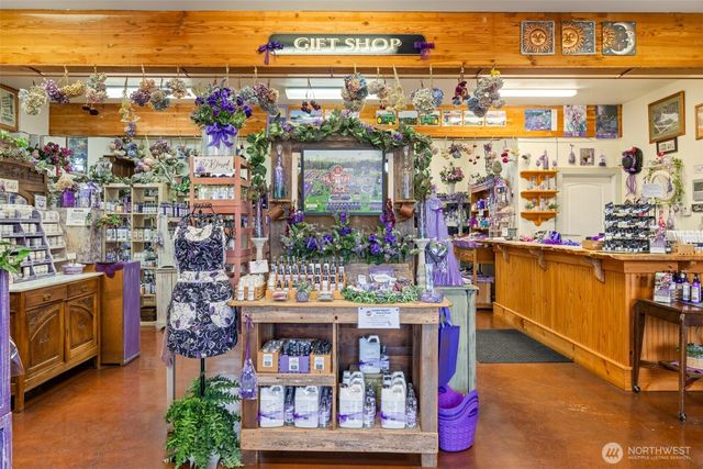 274154 Highway 101, Sequim, WA 98382