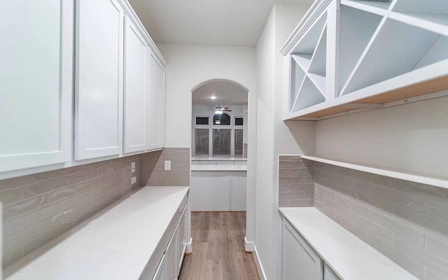 213 Alicante LN, Liberty Hill, TX 78642