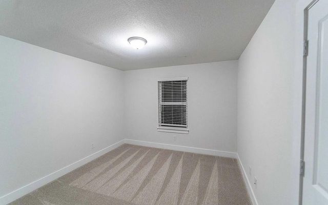 213 Alicante LN, Liberty Hill, TX 78642