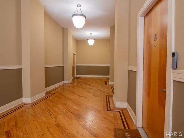 2216 Sidney Street 10, St Louis, MO 63104