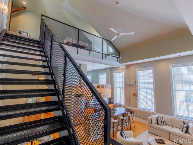 2216 Sidney Street 10, St Louis, MO 63104