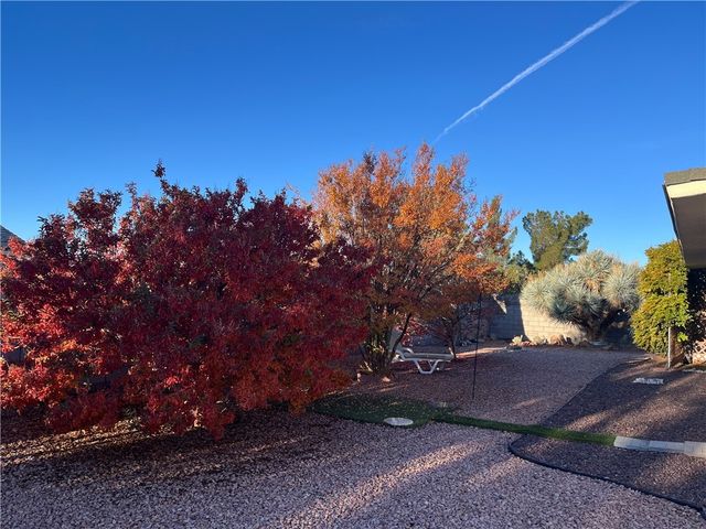 7870 E Pebble Drive, Kingman, AZ 86401