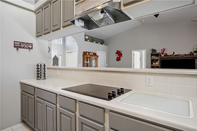 7870 E Pebble Drive, Kingman, AZ 86401