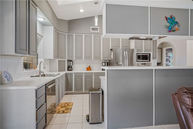 7870 E Pebble Drive, Kingman, AZ 86401