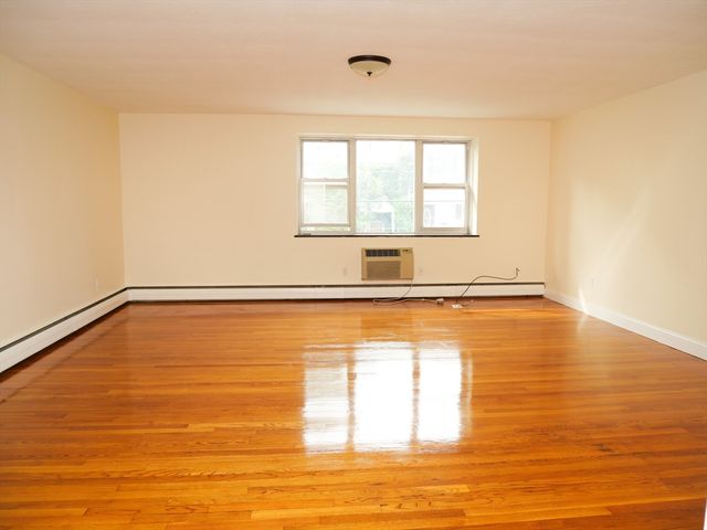 217 Kent 23, Brookline, MA 02446