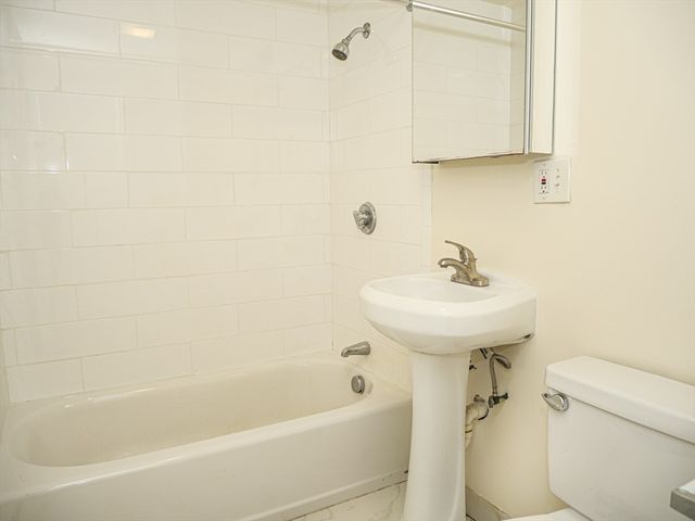 217 Kent 23, Brookline, MA 02446