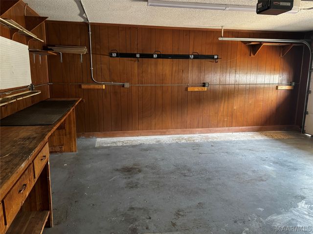 1425 Pine Ridge Road, Montgomery, AL 36109