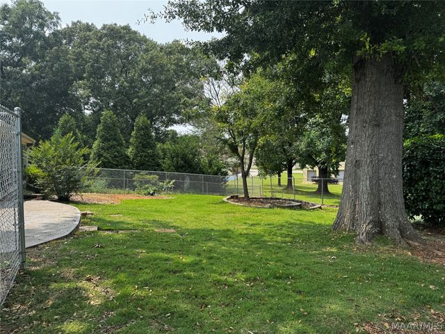 1425 Pine Ridge Road, Montgomery, AL 36109