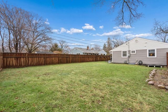 5816 Queen Avenue S, Minneapolis, MN 55410