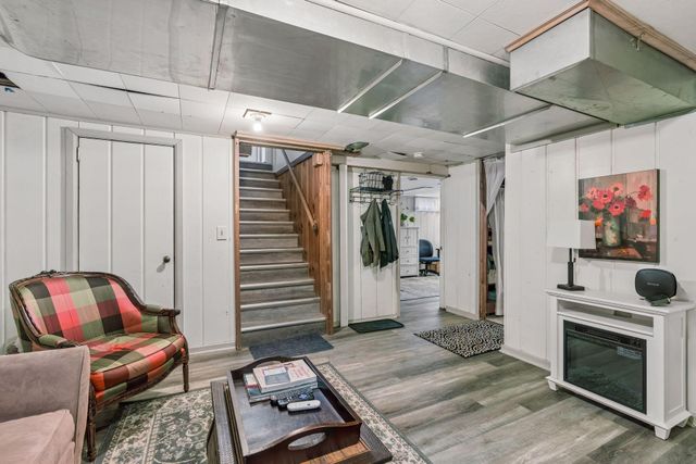 5816 Queen Avenue S, Minneapolis, MN 55410