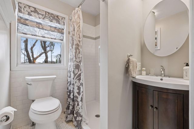 5816 Queen Avenue S, Minneapolis, MN 55410