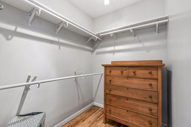 5816 Queen Avenue S, Minneapolis, MN 55410