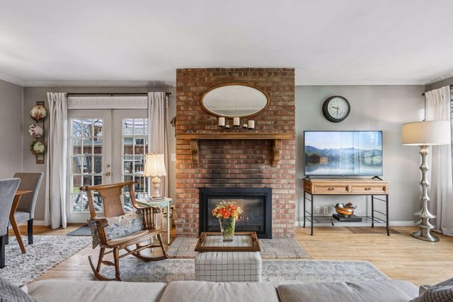 5816 Queen Avenue S, Minneapolis, MN 55410