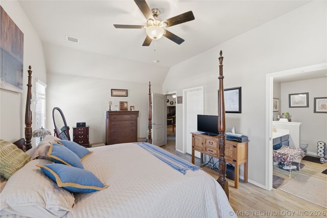 12516 S Cedar Avenue, Jenks, OK 74037