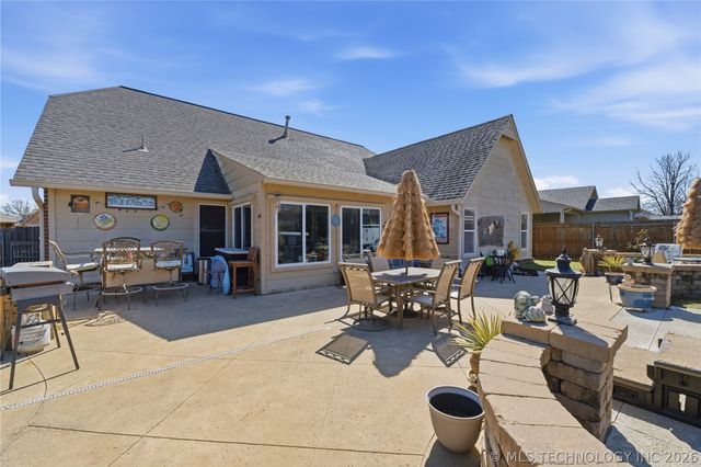 12516 S Cedar Avenue, Jenks, OK 74037