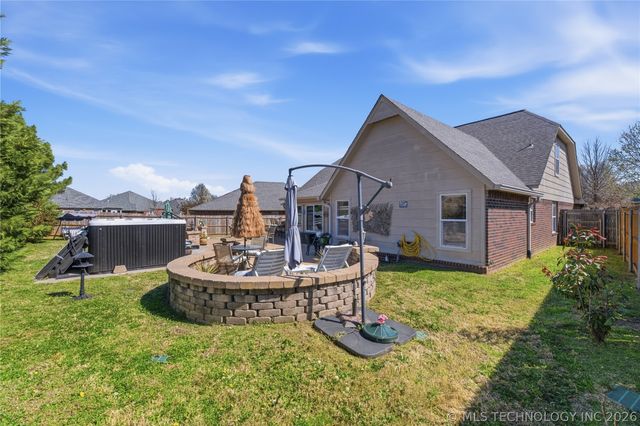 12516 S Cedar Avenue, Jenks, OK 74037