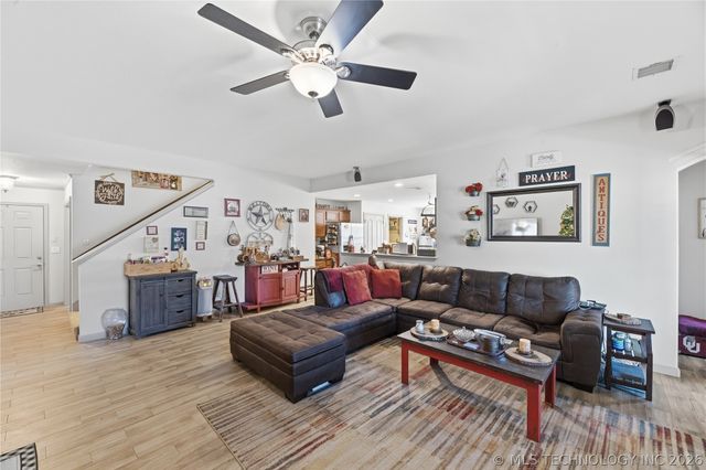 12516 S Cedar Avenue, Jenks, OK 74037