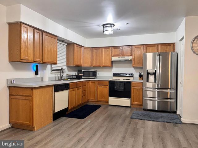 16400 POINTER RIDGE DR, Bowie, MD 20716