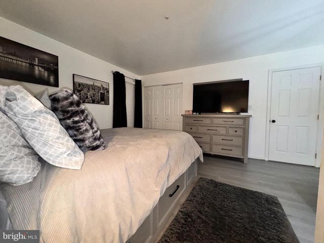 16400 POINTER RIDGE DR, Bowie, MD 20716