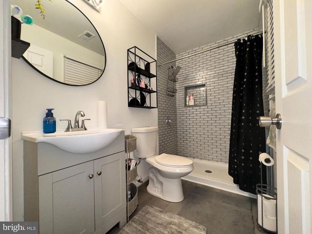 16400 POINTER RIDGE DR, Bowie, MD 20716