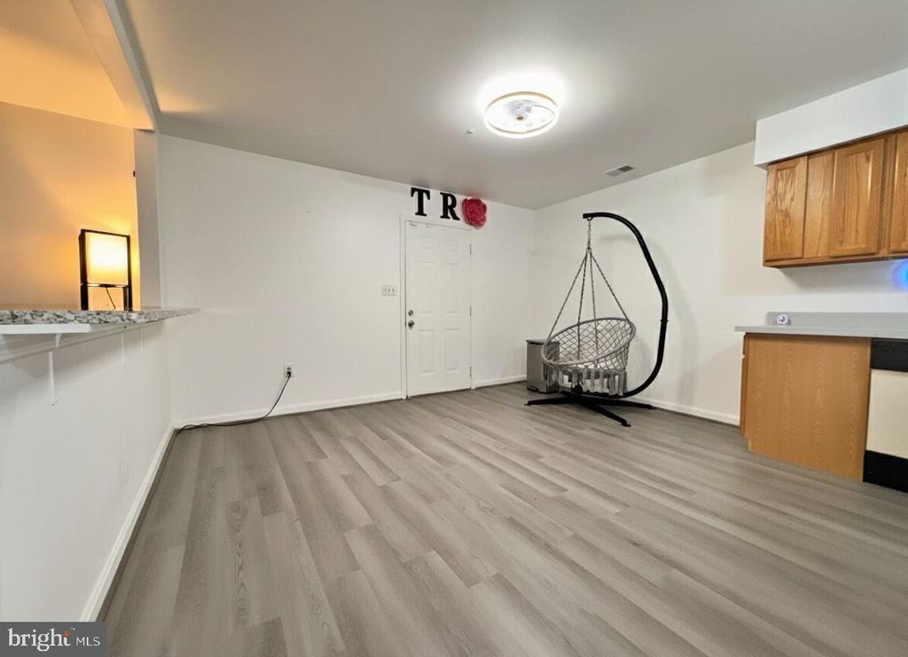 Image 15 of property listing at 16400 POINTER RIDGE DR, Bowie, MD 20716