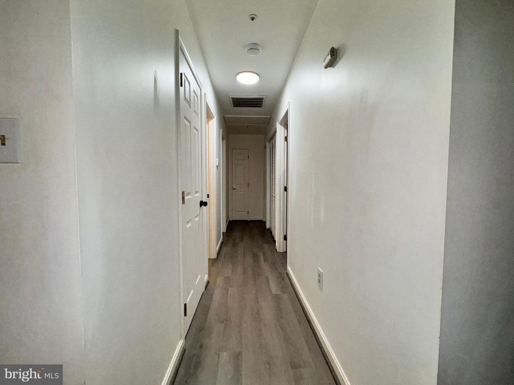 Image 17 of property listing at 16400 POINTER RIDGE DR, Bowie, MD 20716