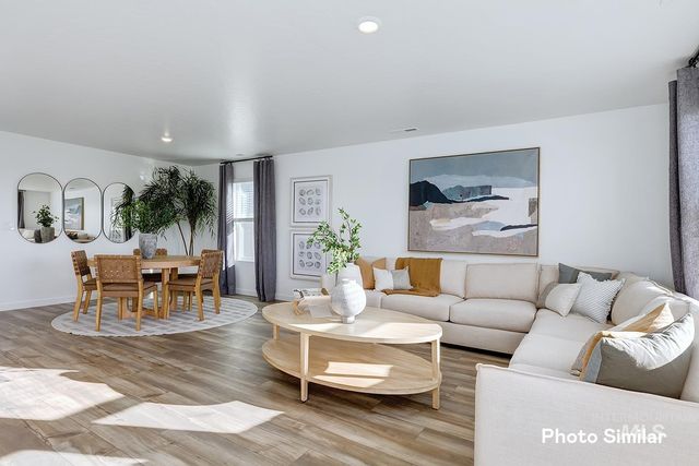 18398 N Sparkleberry Ave, Nampa, ID 83687