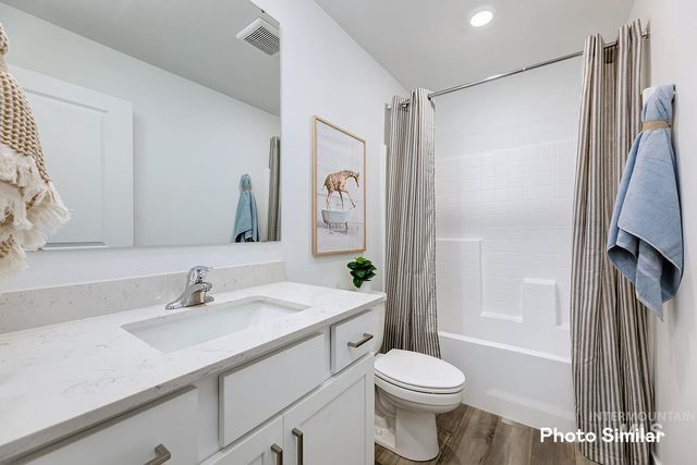 18398 N Sparkleberry Ave, Nampa, ID 83687