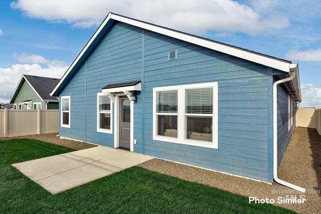 18398 N Sparkleberry Ave, Nampa, ID 83687