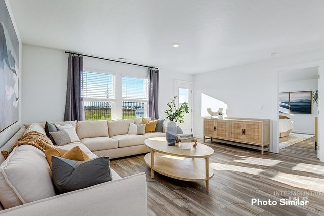 18398 N Sparkleberry Ave, Nampa, ID 83687