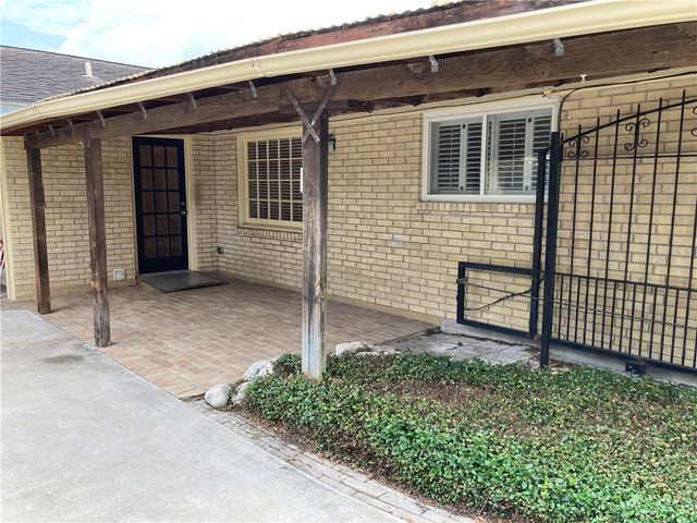 4509 Essex Dr, Corpus Christi, TX 78413