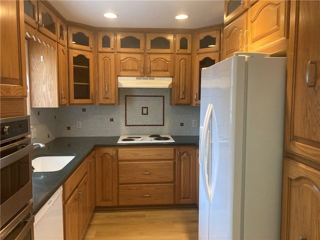 4509 Essex Dr, Corpus Christi, TX 78413