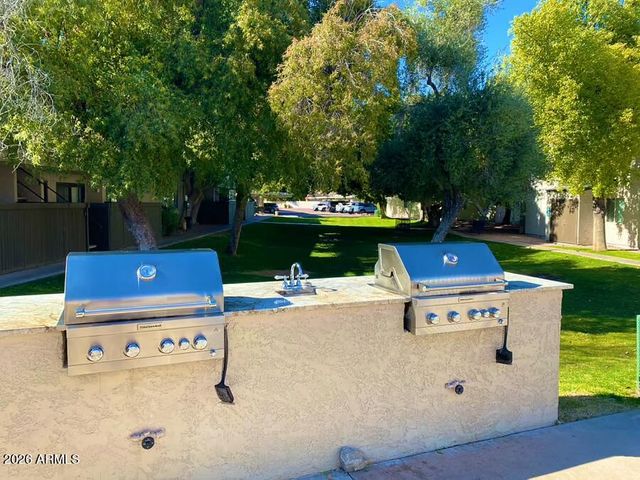 2938 N 61st Place -- 219, Scottsdale, AZ 85251