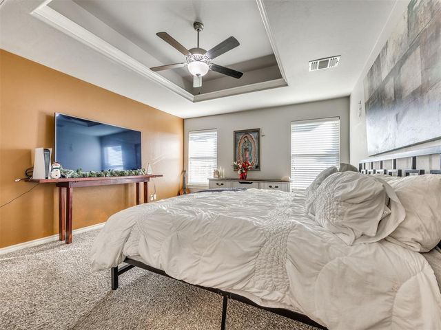 900 NE 34th Terrace, Moore, OK 73160