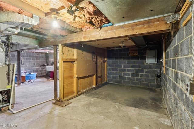 4623 Martin Drive, North Olmsted, OH 44070