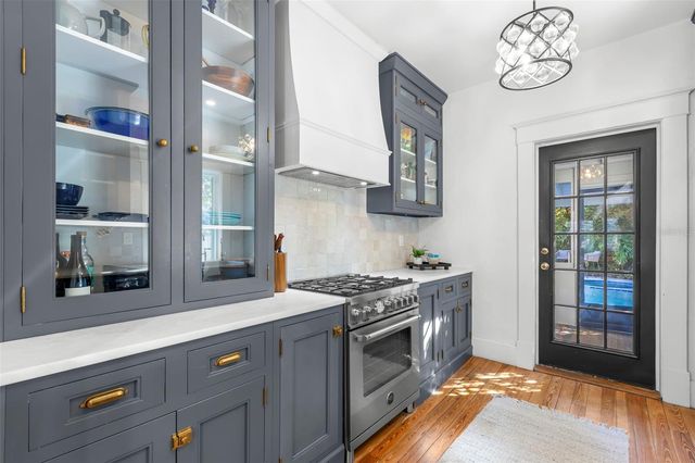 416 14TH AVENUE NE, St Petersburg, FL 33701